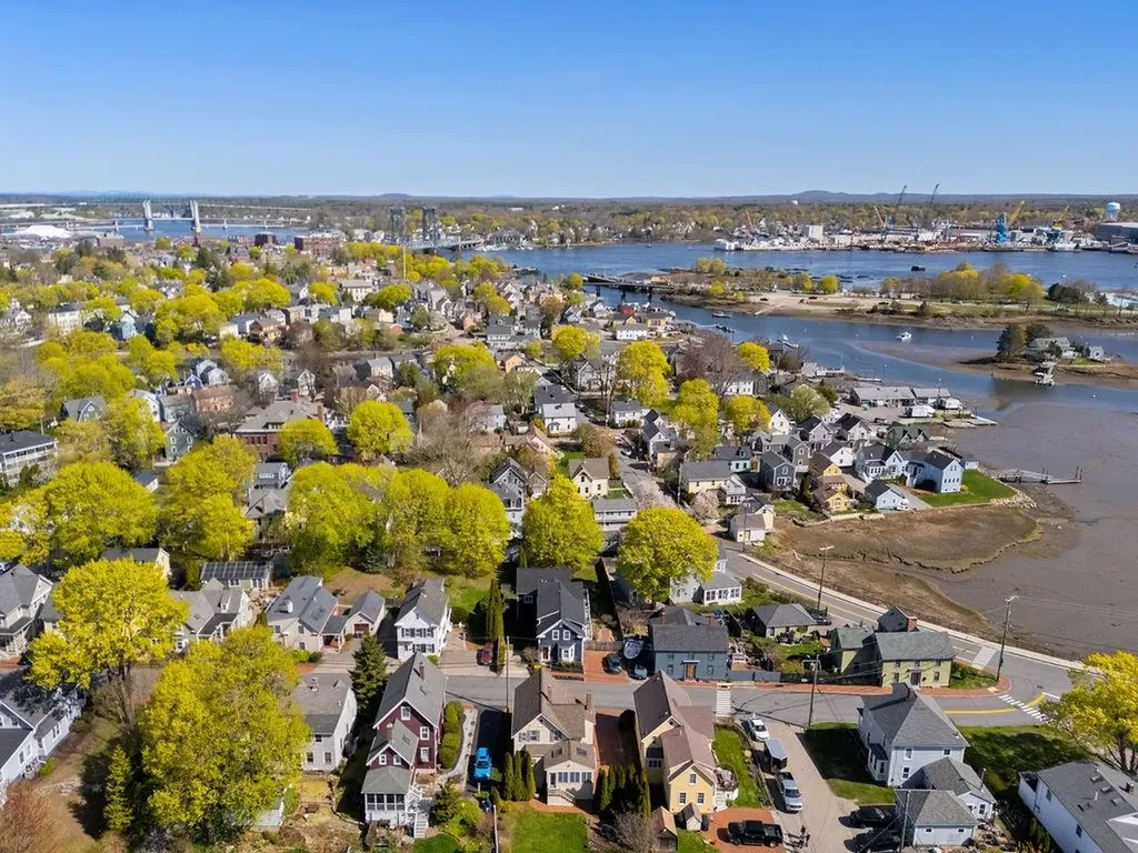 112 New Castle Avenue Portsmouth NH 03801