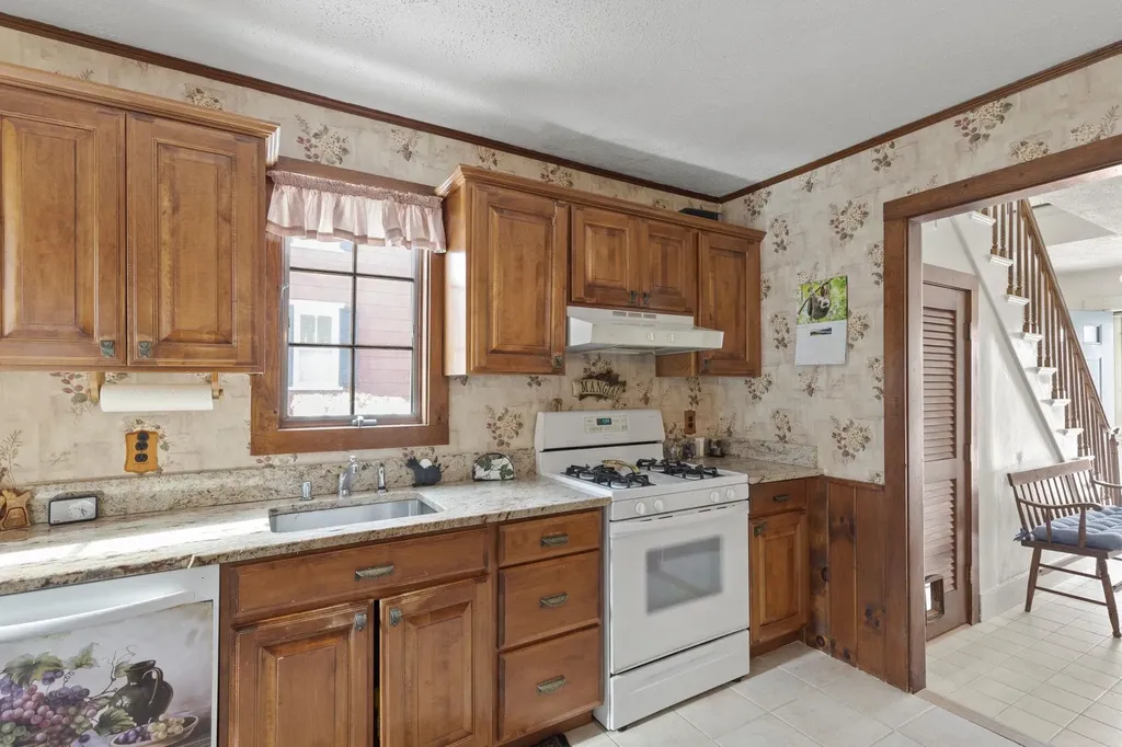 112 New Castle Avenue Portsmouth NH 03801