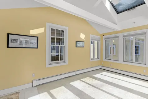 112 New Castle Avenue Portsmouth NH 03801