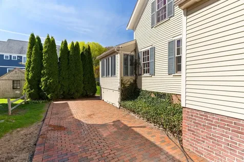 112 New Castle Avenue Portsmouth NH 03801