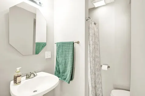 4 Haskell Avenue Rochester NH 03867