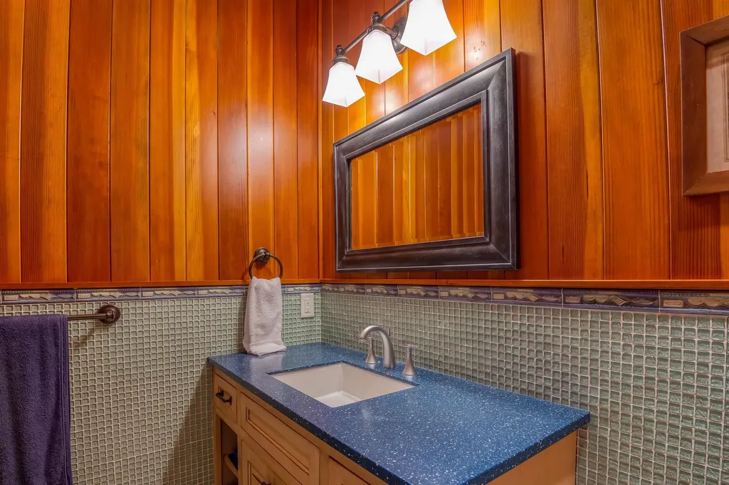 264 Forest Road Wolfeboro NH 03894