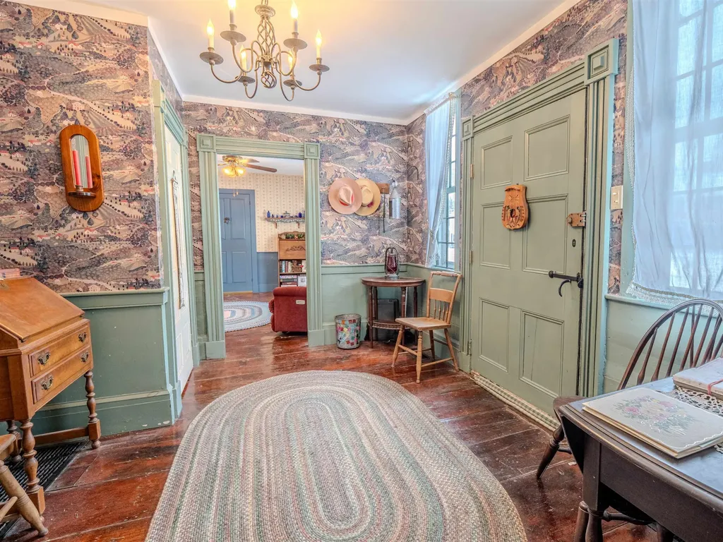 95 On The Green Poultney VT 05764