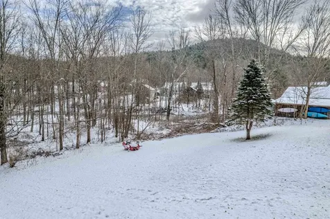 95 On The Green Poultney VT 05764