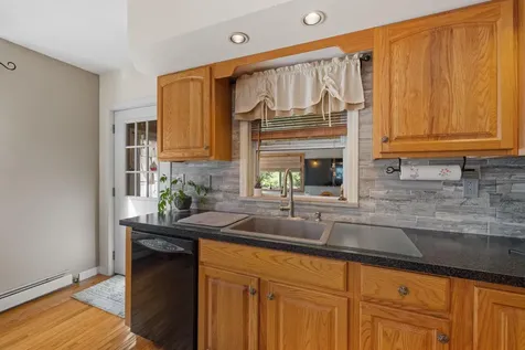 6 Boulder Pass Hillsborough NH 03244