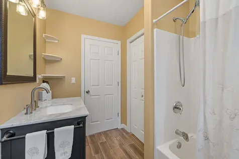 6 Boulder Pass Hillsborough NH 03244