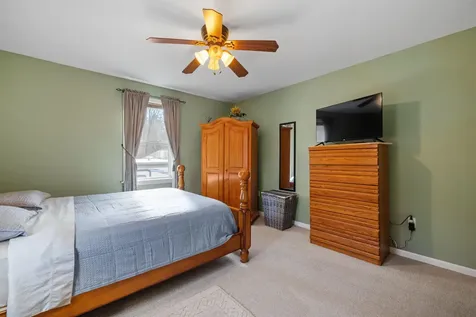 6 Boulder Pass Hillsborough NH 03244