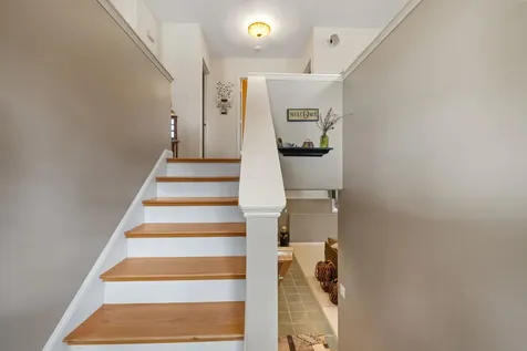 6 Boulder Pass Hillsborough NH 03244