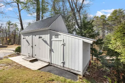 6 Boulder Pass Hillsborough NH 03244