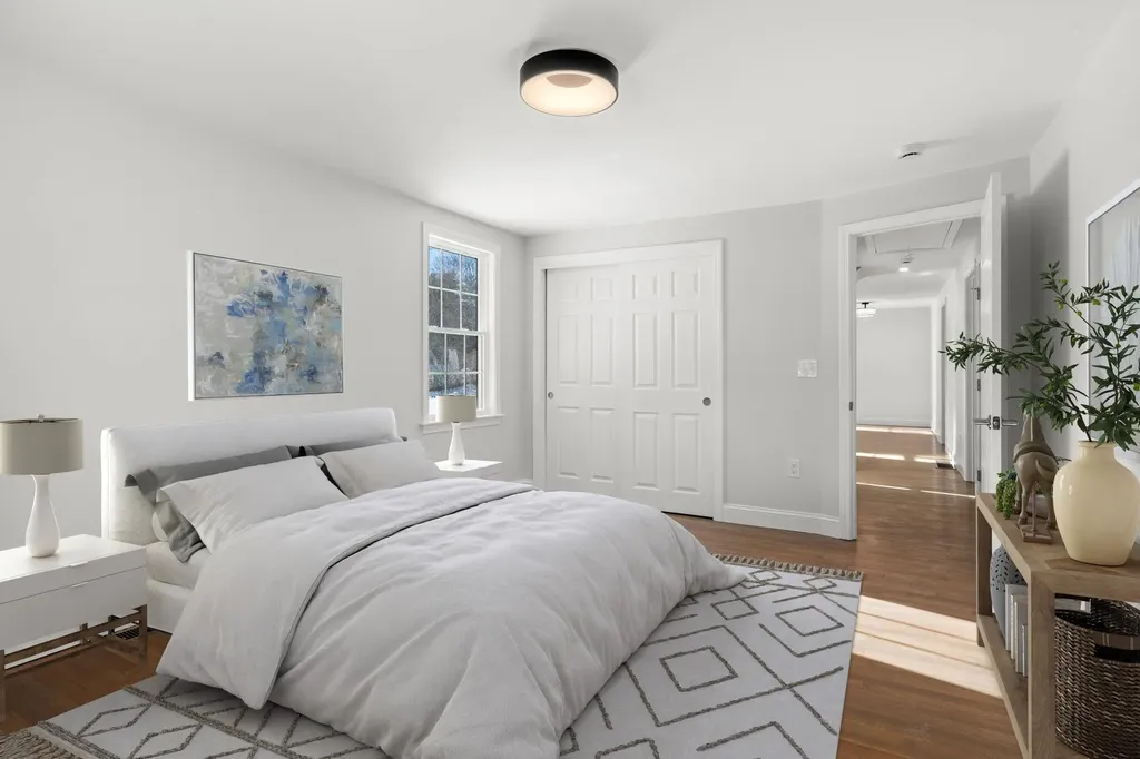 8 Spruce Street Hudson NH 03051