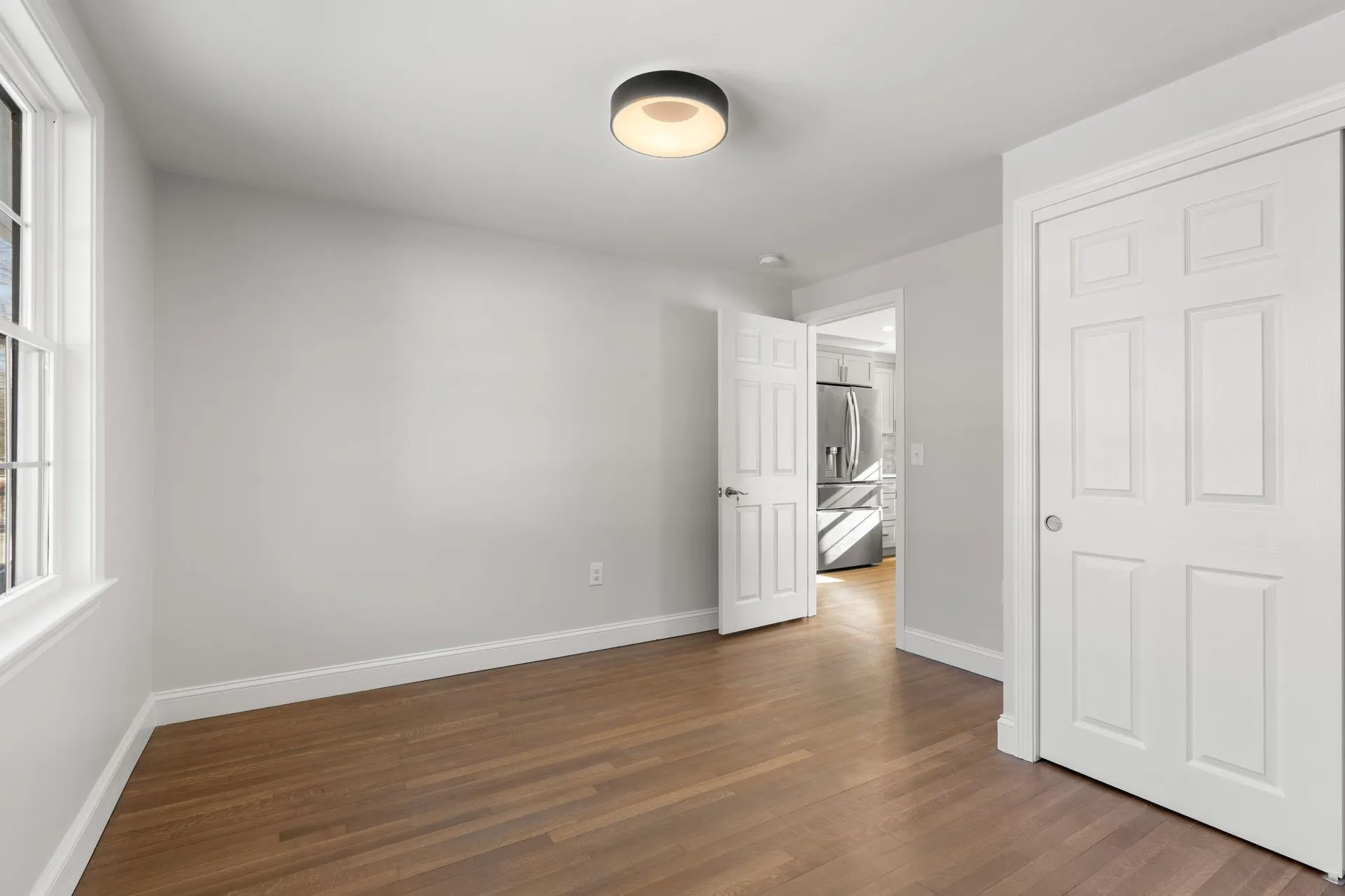 8 Spruce Street Hudson NH 03051