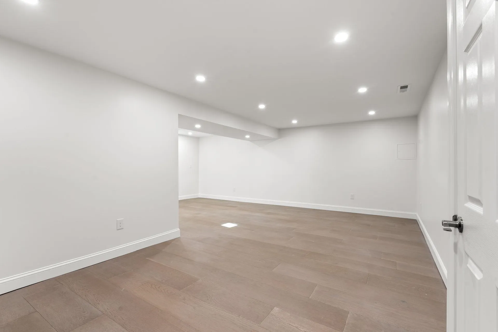 8 Spruce Street Hudson NH 03051
