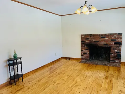 789 Brattleboro Road Hinsdale NH 03451