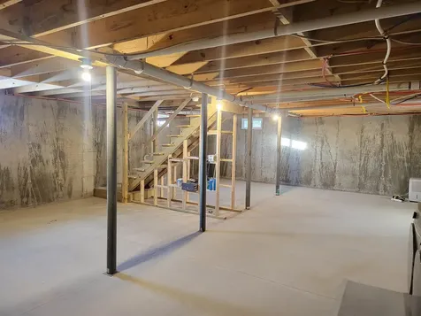 87 Champagne Circle Campton NH 03223