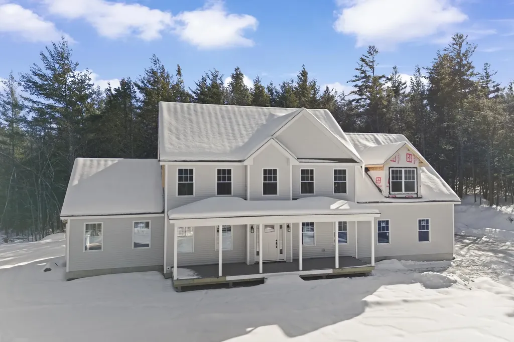 14 Sawmill Lane New Boston NH 03070
