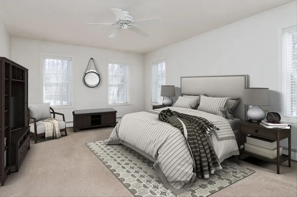 29 Colonial Drive Londonderry NH 03053