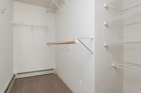 29 Colonial Drive Londonderry NH 03053