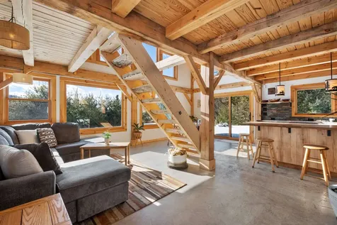 17 Cals Hill Road Thornton NH 03285