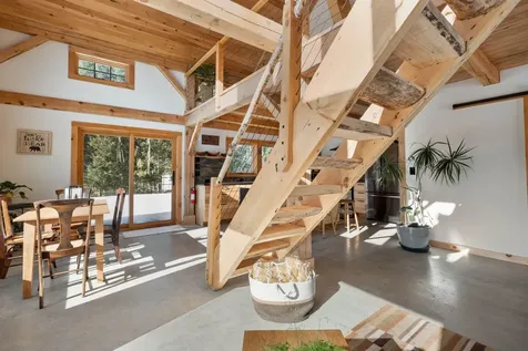 17 Cals Hill Road Thornton NH 03285