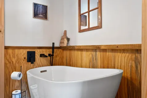 17 Cals Hill Road Thornton NH 03285