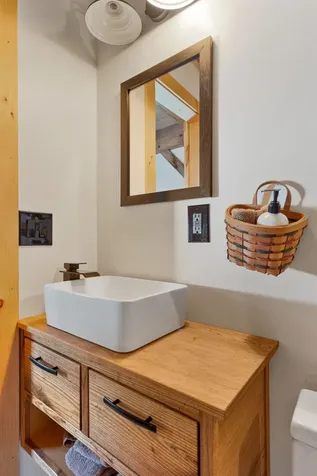 17 Cals Hill Road Thornton NH 03285