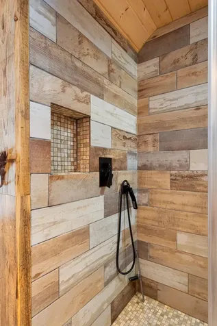 17 Cals Hill Road Thornton NH 03285