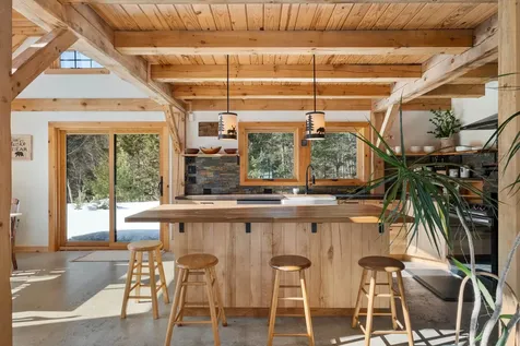 17 Cals Hill Road Thornton NH 03285