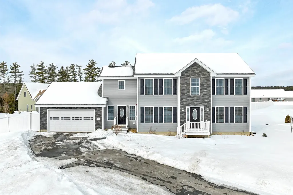 37 Rolling Hills Drive Tilton NH 03276