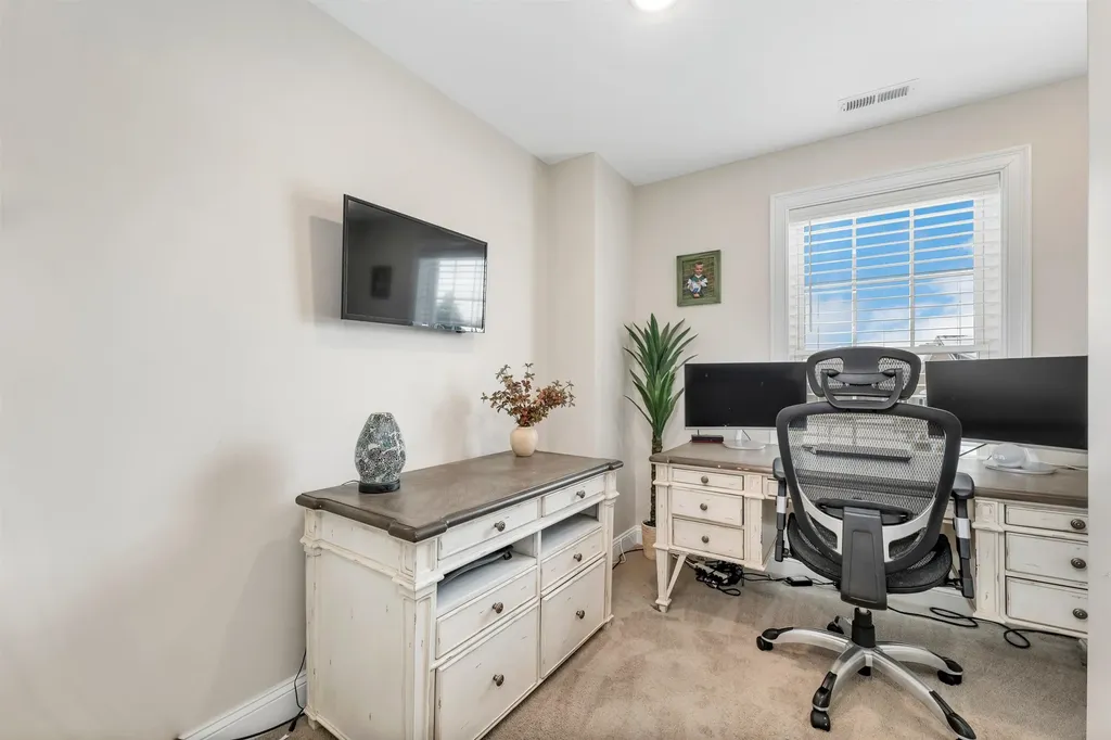 37 Rolling Hills Drive Tilton NH 03276