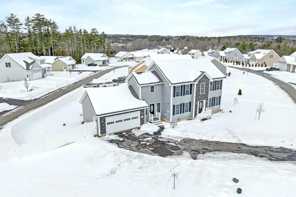 37 Rolling Hills Drive Tilton NH 03276