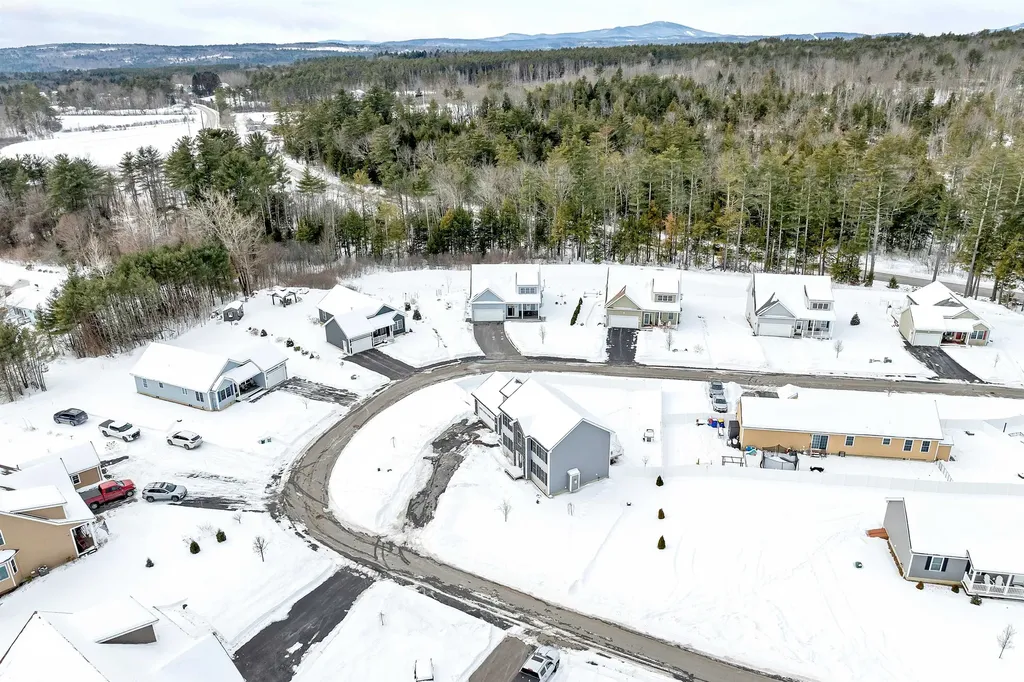 37 Rolling Hills Drive Tilton NH 03276