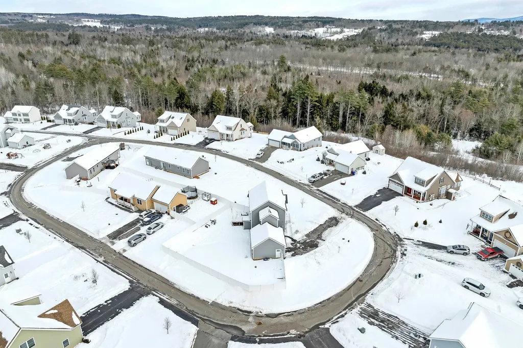 37 Rolling Hills Drive Tilton NH 03276