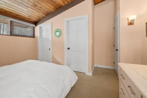 13 Windtree Road Winhall VT 05340