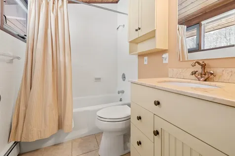 13 Windtree Road Winhall VT 05340