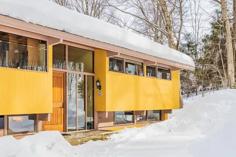 13 Windtree Road Winhall VT 05340