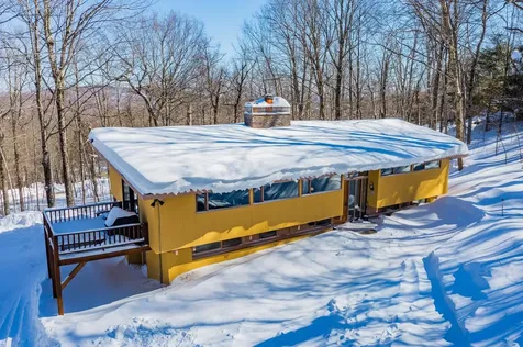 13 Windtree Road Winhall VT 05340