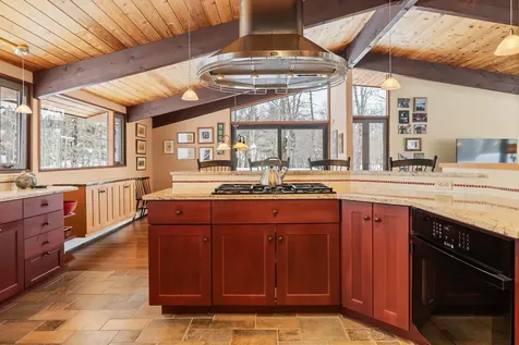 13 Windtree Road Winhall VT 05340