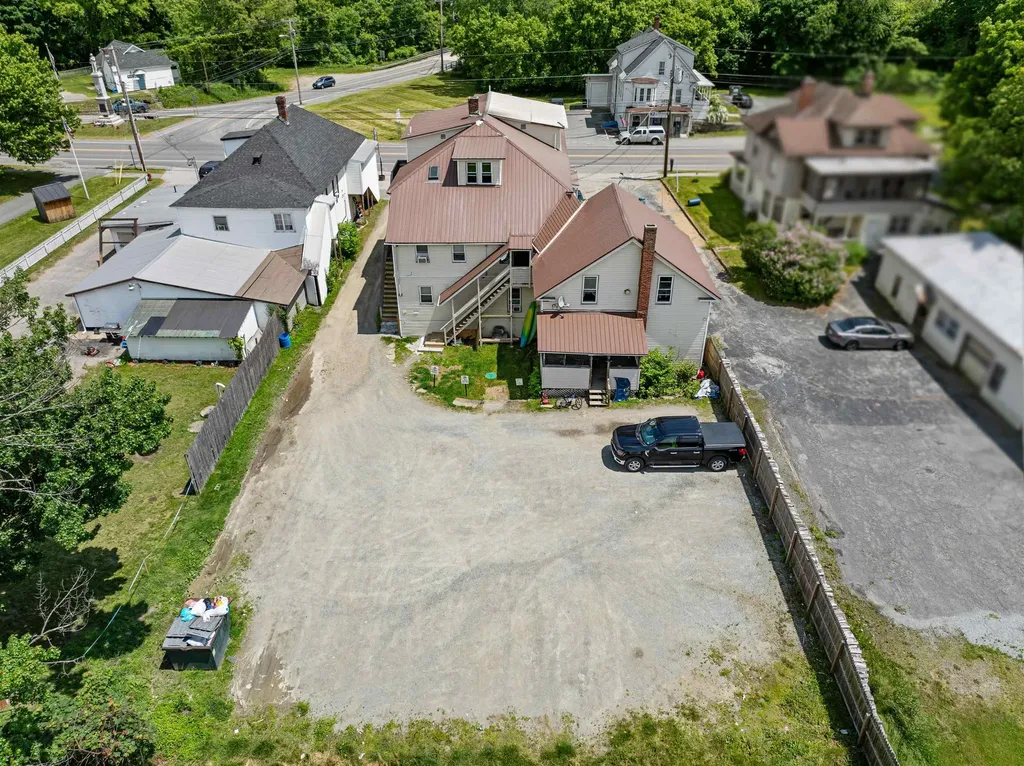 2733 Dartmouth College Highway Haverhill NH 03774