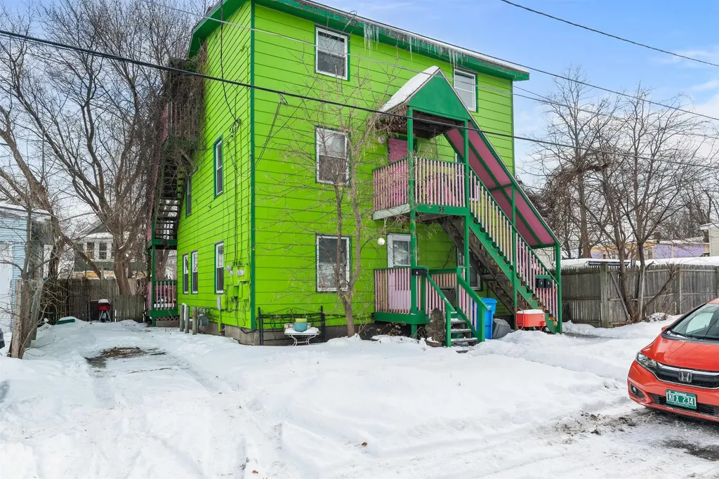 35 Saint Mary's Street Burlington VT 05401
