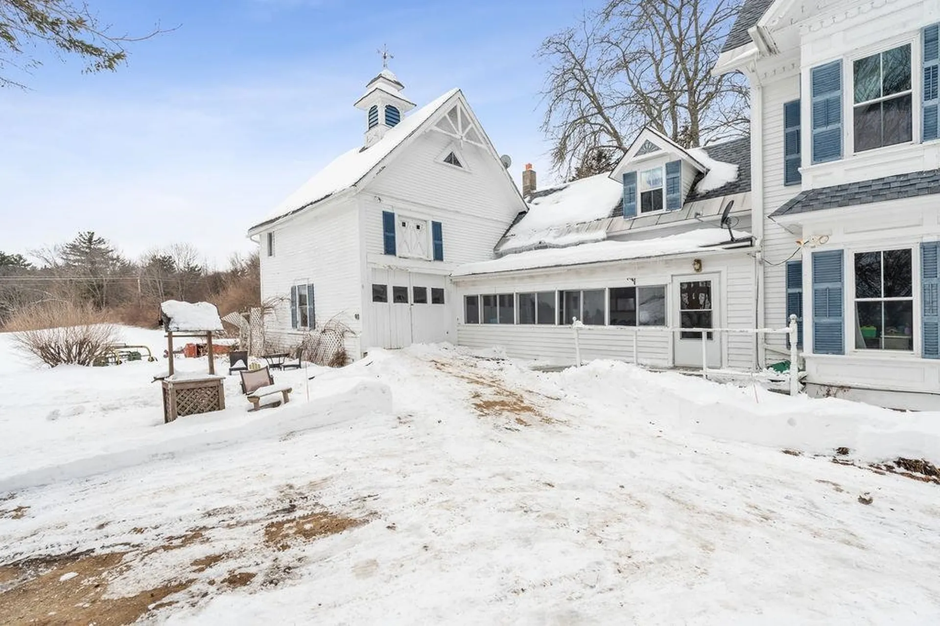 40 Parade Circle Barnstead NH 03218