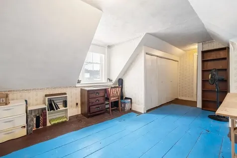 40 Parade Circle Barnstead NH 03218