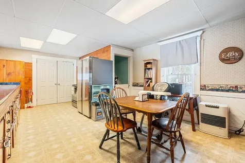 40 Parade Circle Barnstead NH 03218