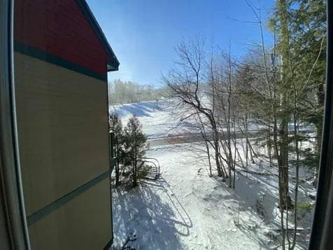 103/05 Qtr.1,89 Grand Summit Way Dover VT 05356