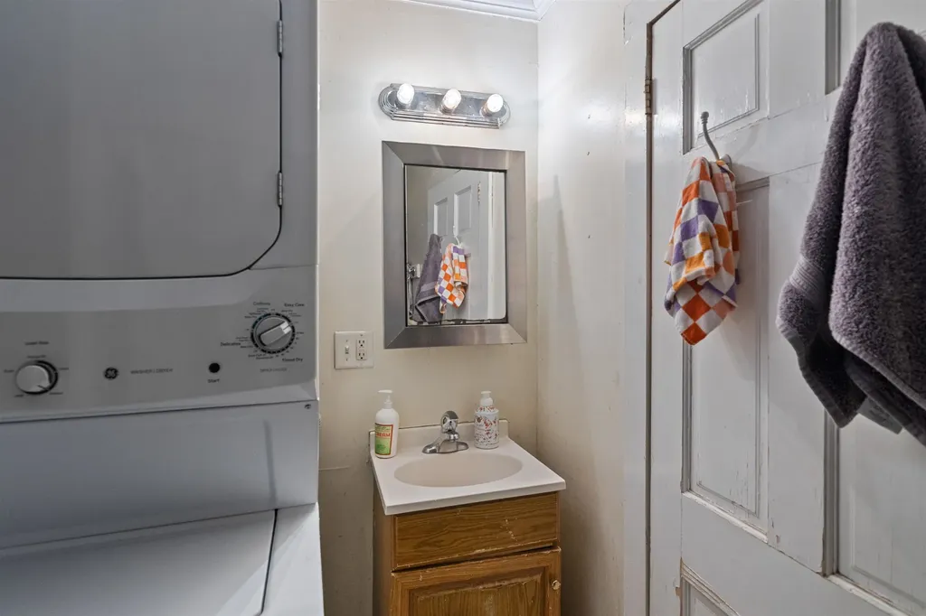 32 Washington Street Burlington VT 05401