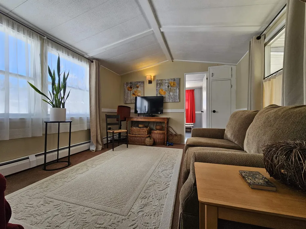 23 Madison Place Claremont NH 03743