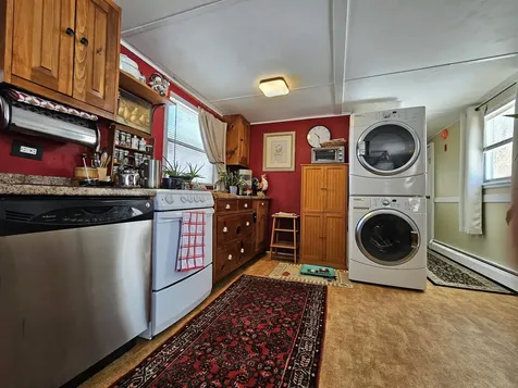 23 Madison Place Claremont NH 03743