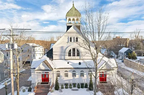 142 Main Street Amesbury MA 01913