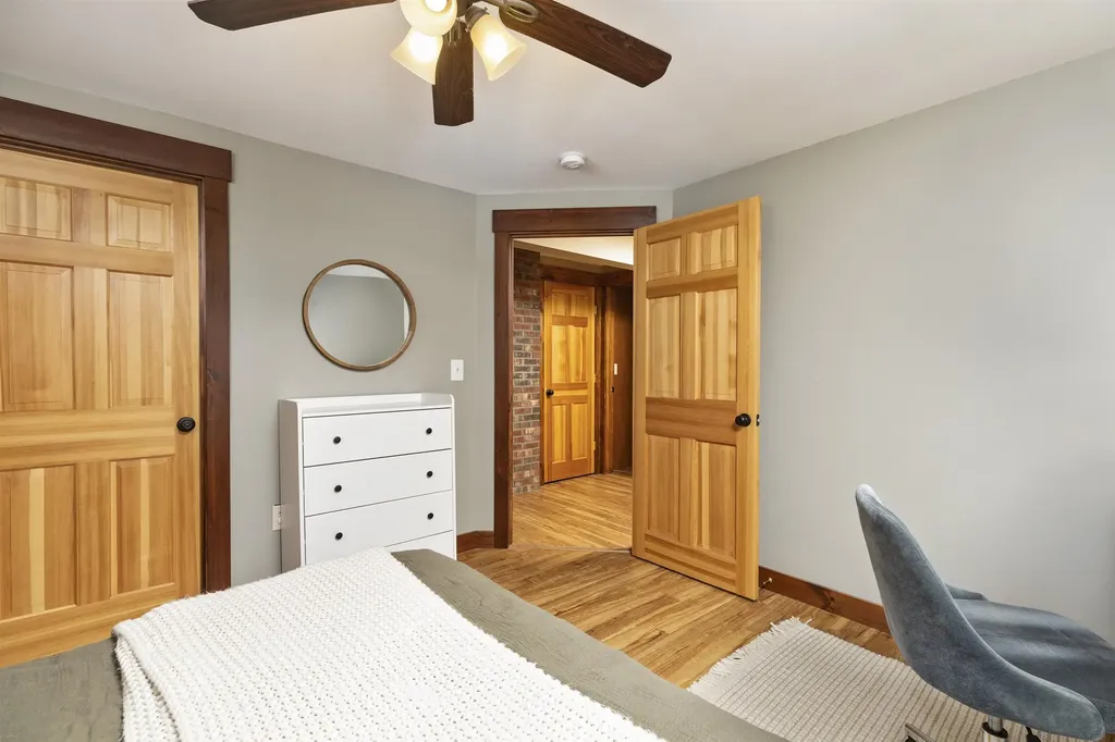 33 Barber Lane Hartland VT 05048