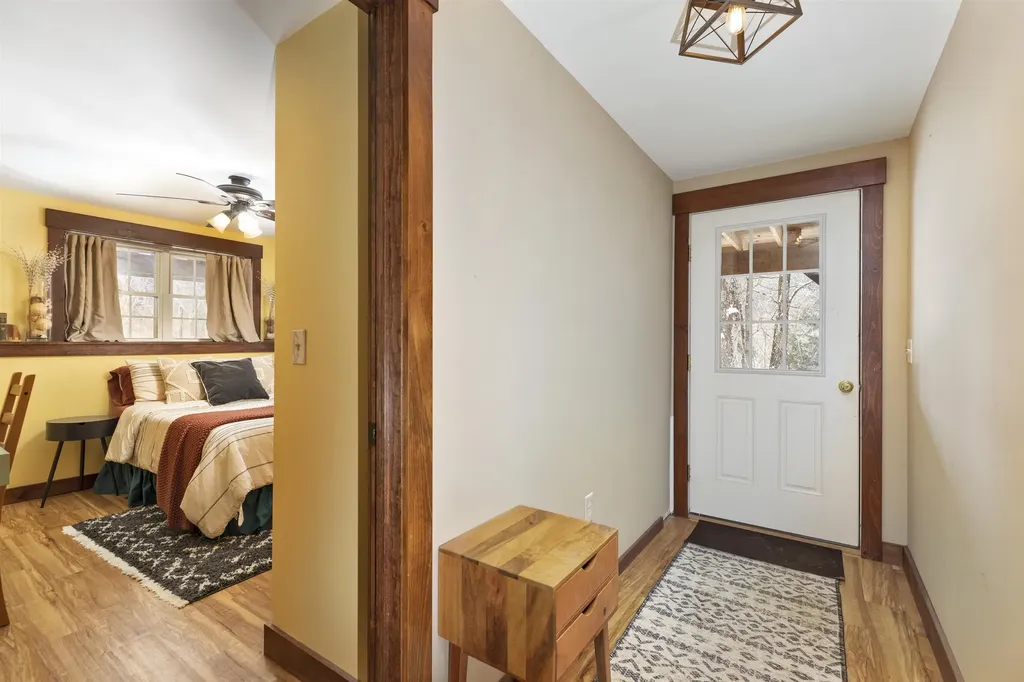 33 Barber Lane Hartland VT 05048