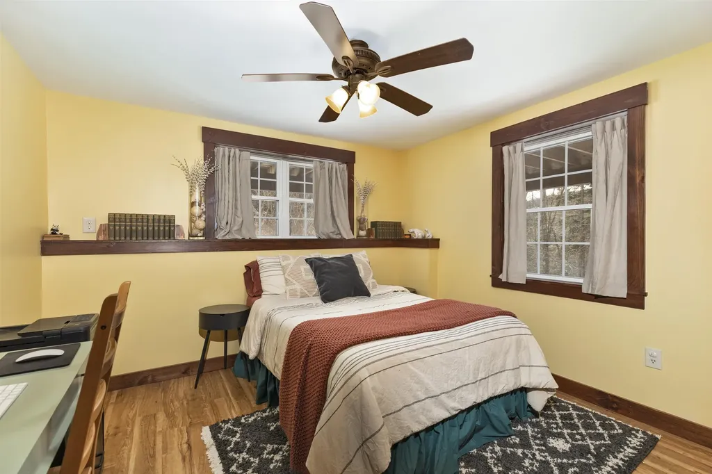 33 Barber Lane Hartland VT 05048